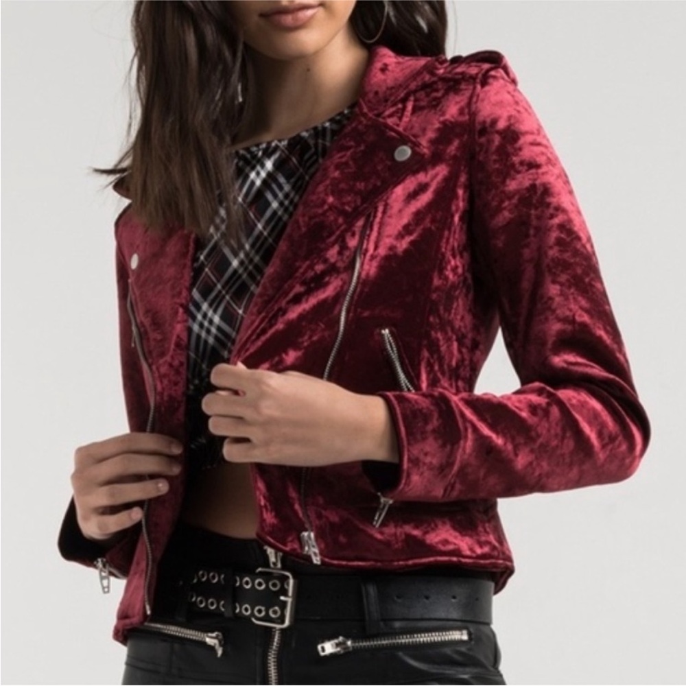 Blank NYC Rich Burgundy Velvet Moto Jacket - Picture 3 of 8